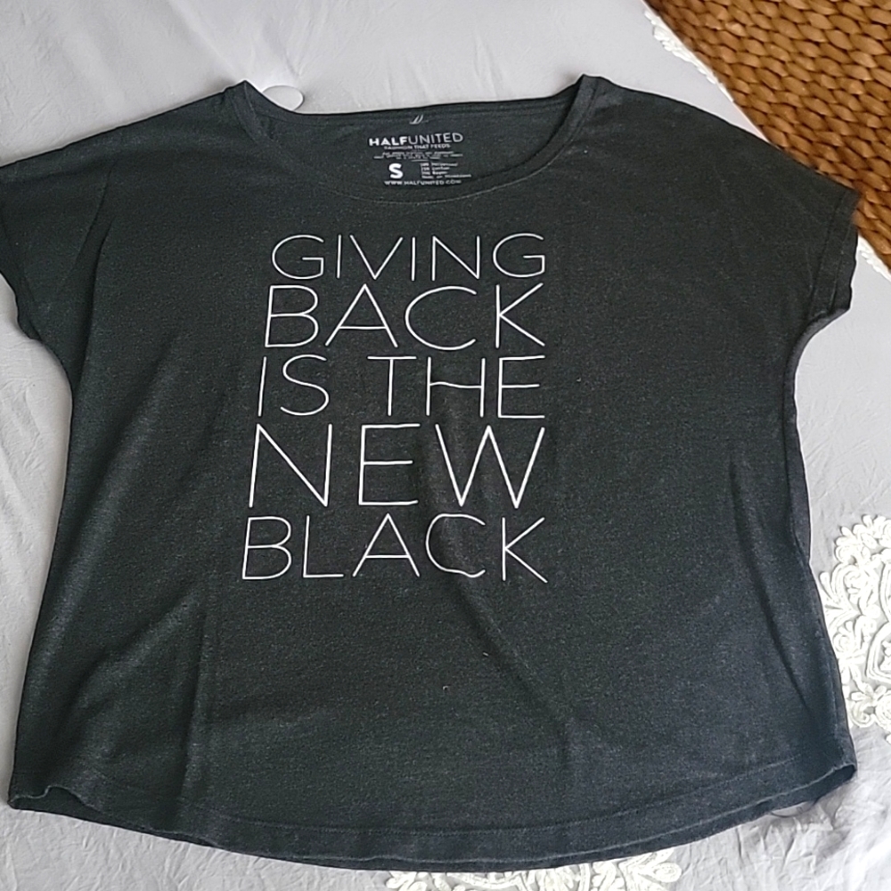 Half United tee